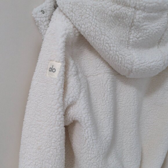 Alo Yoga Foxy Sherpa Jacket Women's Color White - Picture 3 of 7